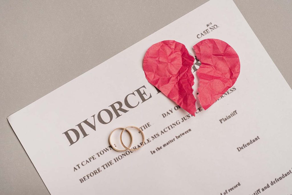 Serving divorce papers
